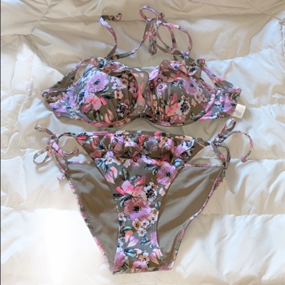 H & M Bikini Top 34 C Bottoms Small